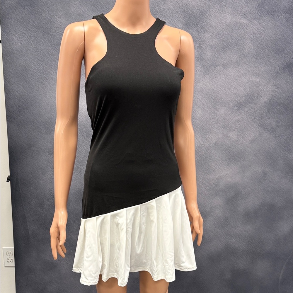 Chic Black Sleeveless golf/tennis Dress